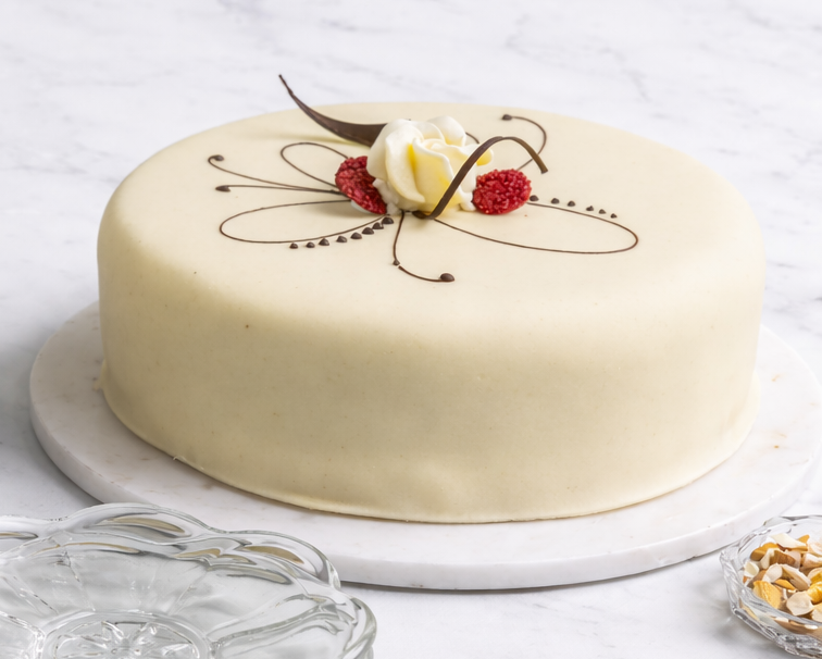 NY Marsipan- og bløtkake laget akkurat slik du vil ha den_marsipankake.jpg