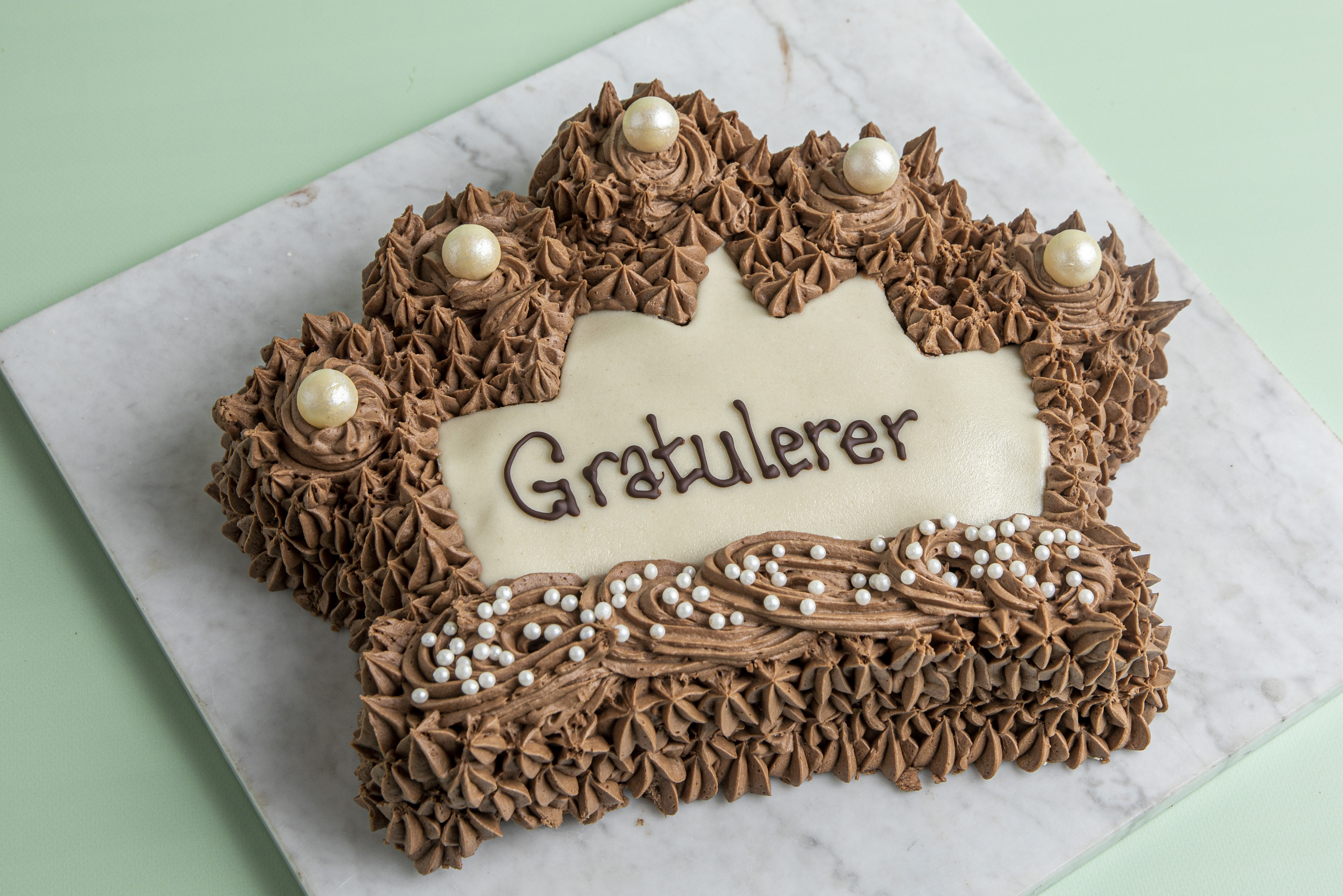 Kremen gj&oslash;r sjokoladekakene v&aring;re til en favoritt hos mange5.jpg